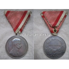 Medaile - Stříbrná medaile FORTITVDINI Karel I. Ag stříbrná na původní vojenské stuze, Velká 40mm průměr